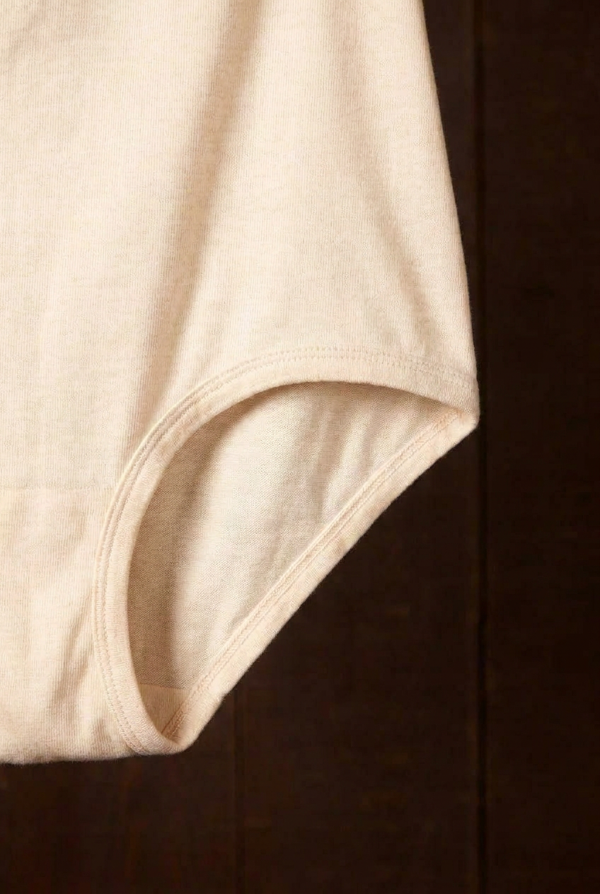 Close-up of the undyed Mamita's Highwaist Panty leg edge